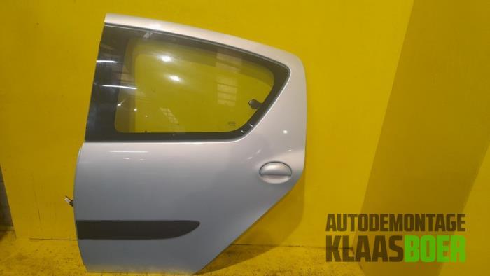 Portier 4Deurs links-achter van een Toyota Aygo, Gebruikt, Deur, 6 maanden garantie, Ophalen of Verzenden