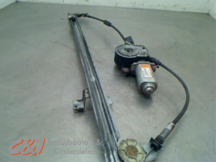 Ruitmechaniek 2Deurs links-voor van een Fiat Ducato, Gebruikt, -, -, Ophalen of Verzenden