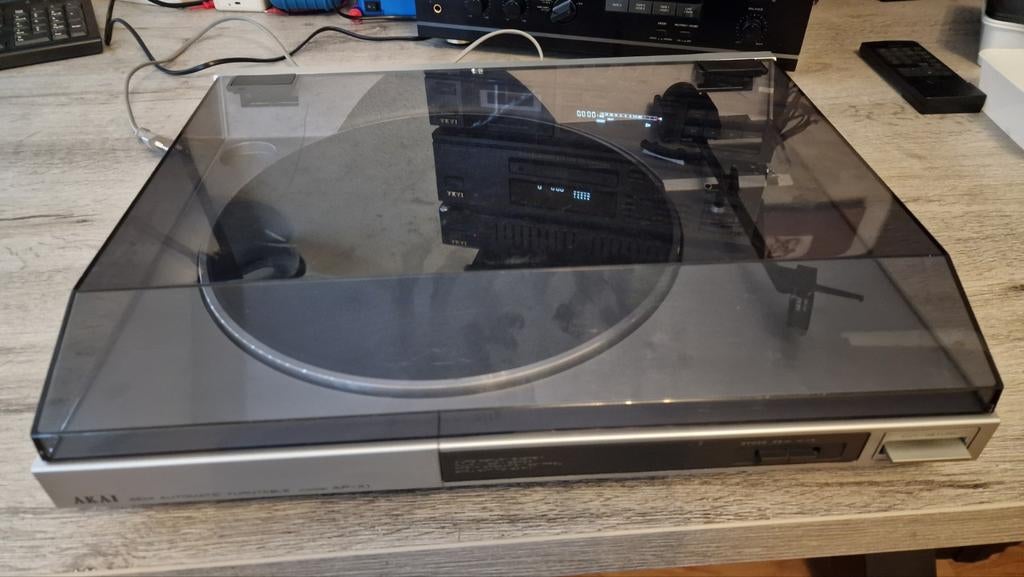 Akai AP-X1. Mag weg voor een klein prijsje., Ophalen, Gebruikt, Automatisch, Platenspeler