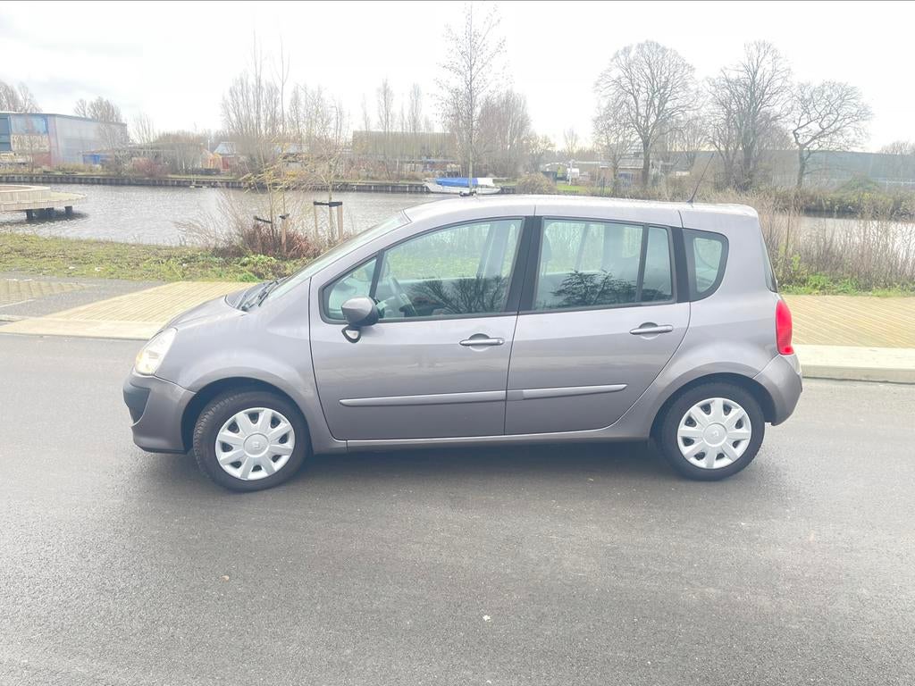 Renault Grand Modus 1.6 16V AUT 2010 Grijs hoge instap,luxe, Stof, Zwart, 4 cilinders, 1210 kg