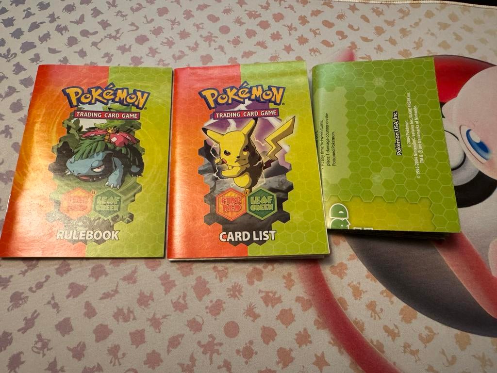 Vintage Pokémon TCG Rulebook, Cardlist & Papieren Speelmat, Ophalen of Verzenden, Gebruikt, Boek of Catalogus