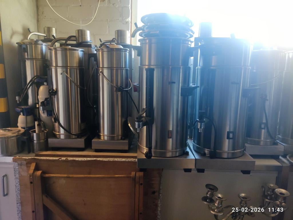 Party 8x bravilor b5/b10 horeca perculators + extra items, Ophalen
