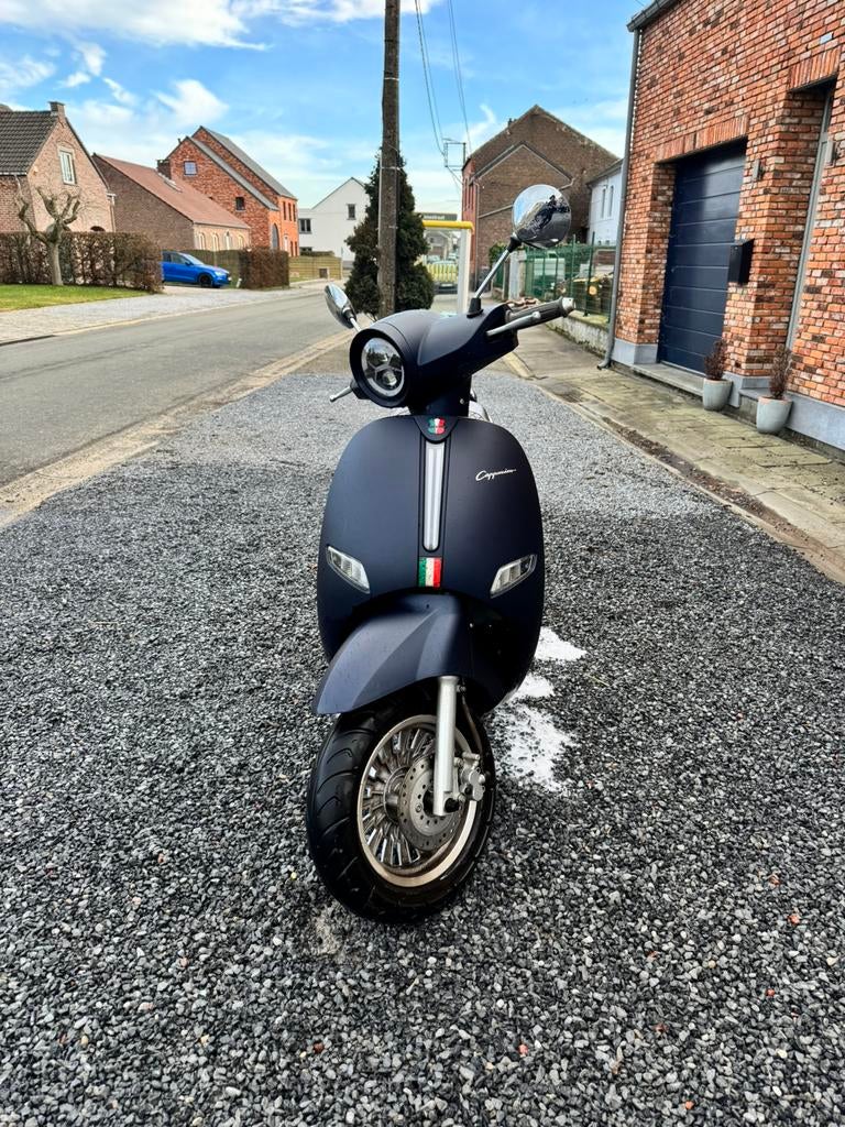 GTS capuccino scooter B-Klasse, Fietsen en Brommers, Zo goed als nieuw, Benzine, Ophalen, Overige merken