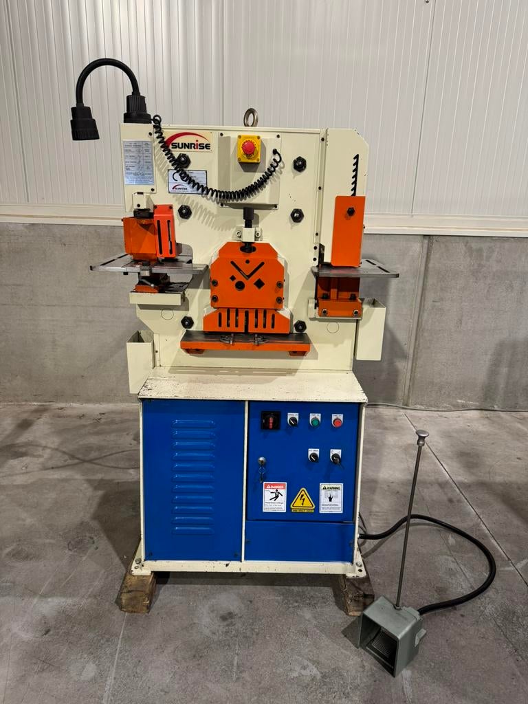 Sunrise IW-45K ponsmachine, Doe-het-zelf en Verbouw, Gereedschap | Overige machines, Ophalen of Verzenden, Zo goed als nieuw