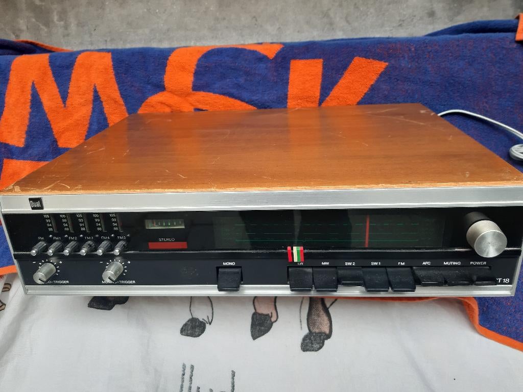 Vintage Tuner van Dual type CT-18. Dual analoog stereo, Ophalen, Gebruikt, Analoog