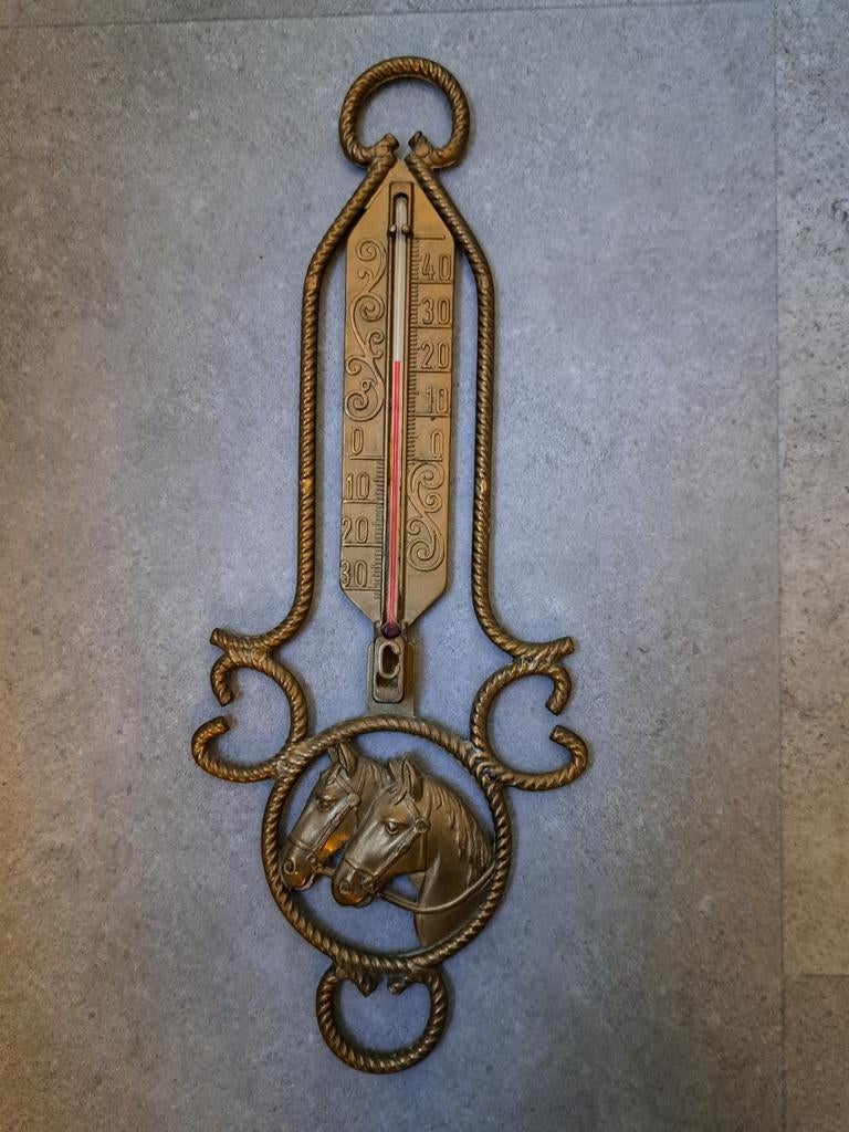 Vintage messing decoratieve wandthermometer met paarden, Ophalen of Verzenden, Zo goed als nieuw, Binnenthermometer