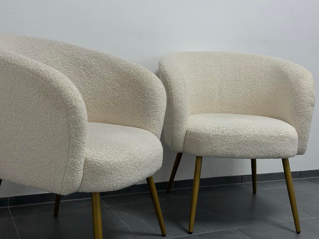Twee Boucle Fauteuils met Gouden Poten - Zo Goed Als Nieuw, Twee, Wit, Ophalen of Verzenden, Zo goed als nieuw