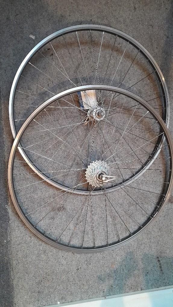 Opruiming WIELEN 28 inch  RACE /SPORT., Fietsen en Brommers, Fietsaccessoires | Overige Fietsaccessoires, Zo goed als nieuw, Ophalen