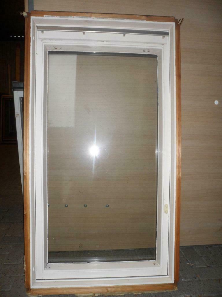 Velux dakraam 78 x 140 cm (GGL 2 / 308 / M08) met gootstuk