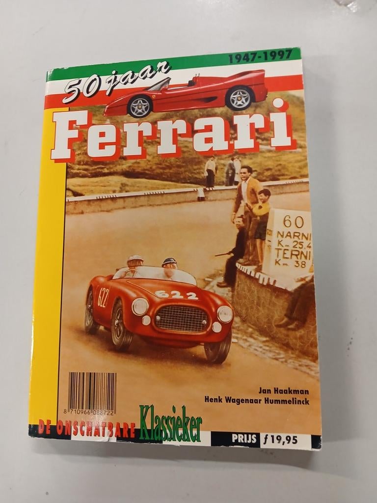 WD015  Ferrari 50 Jaar Jubileumboek, Boeken, Ophalen of Verzenden, Gelezen, Ferrari, Jan Haakman, Henk Wagenaar Hummelinck