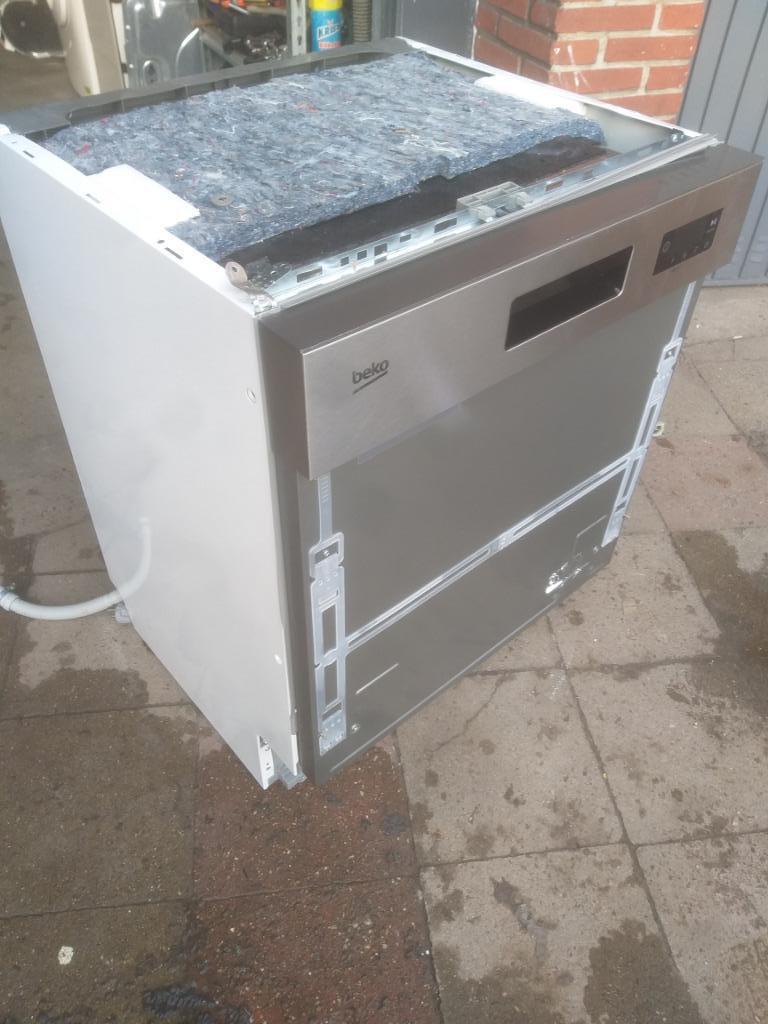 Luxe Beko inbouw vaatwasmachine. Display. A++ Gar+Bezorgen., Ophalen, Minder dan 10 liter, Energieklasse A of zuiniger, Zo goed als nieuw