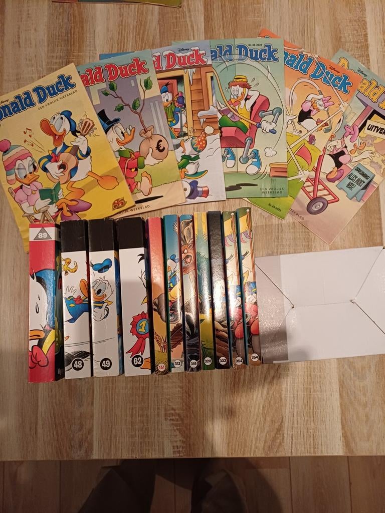 Donald Duck pockets en weekbladen, Meerdere stripboeken, Ophalen of Verzenden, Gelezen, Walt Disney