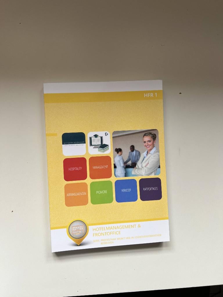 hotelmanagement & frontoffice  - HFR1, Diverse auteurs, Ophalen of Verzenden, Zo goed als nieuw, MBO