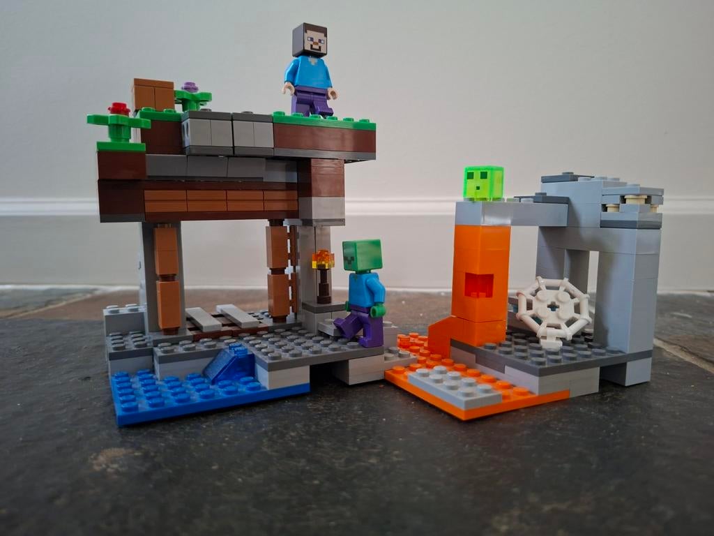 LEGO Minecraft 21166, Ophalen of Verzenden, Zo goed als nieuw