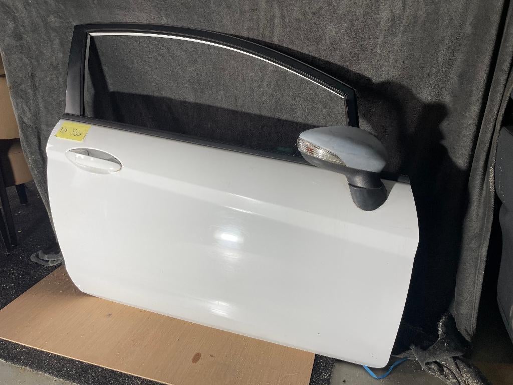 Ford Fiesta MK7 3D Frozen White Carosserie Delen 2009-2013, Ophalen, Gebruikt, Ford, Voor