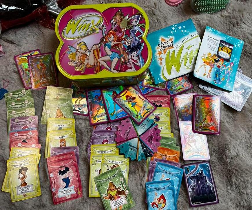 Winx verzamelkaarten koffer, Ophalen of Verzenden