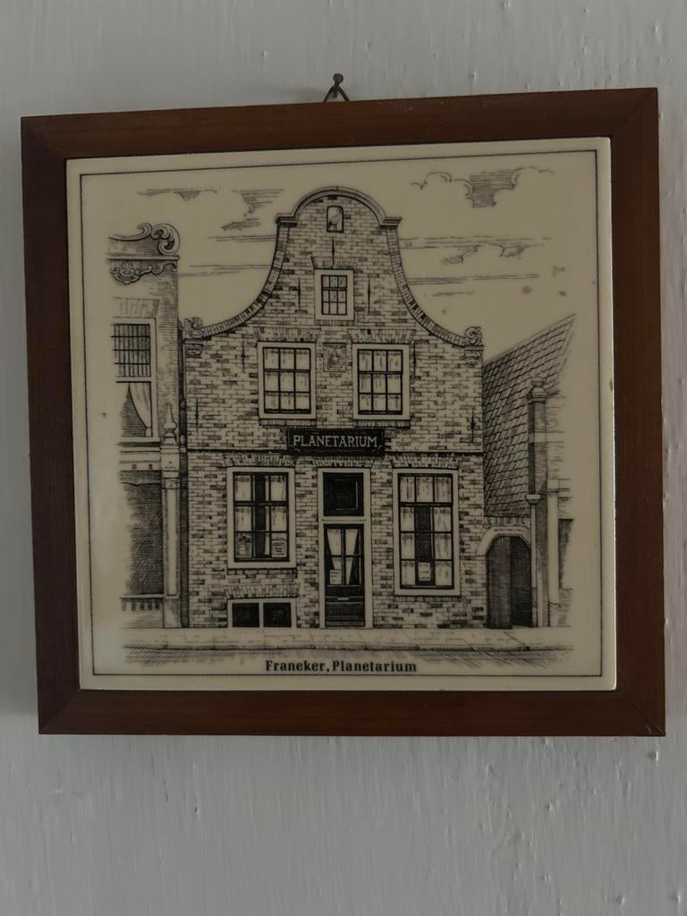Franeker Planetarium Tegel in Houten Lijst, Ophalen of Verzenden