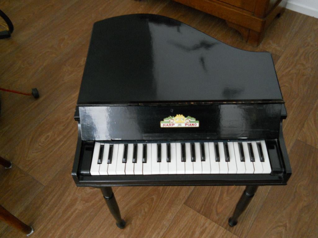 Antieke Harp piano met krukje, Ophalen
