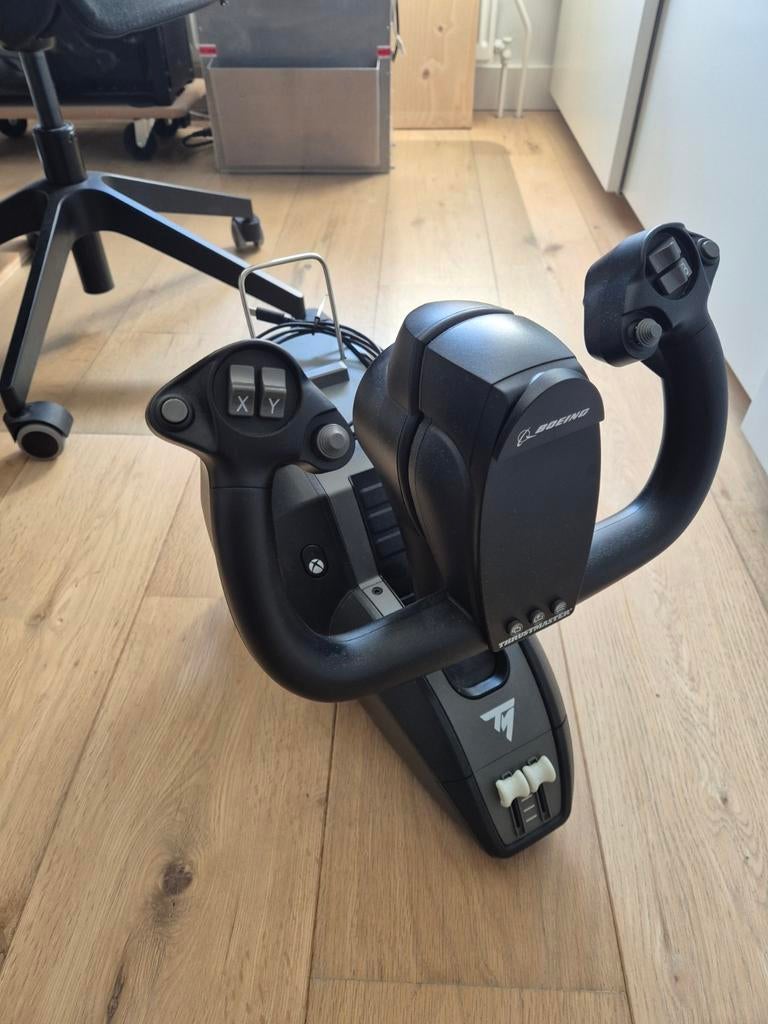 Thrustmaster TCA Boeing Yoke Nieuw!, Spelcomputers en Games, Spelcomputers | Sony PlayStation Consoles | Accessoires, Nieuw, Controller