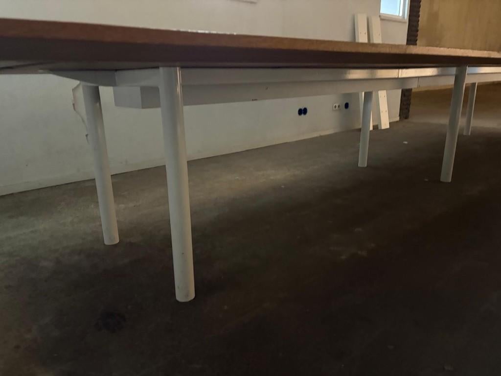 bureau 160 x 5 meter, Ophalen, Zo goed als nieuw