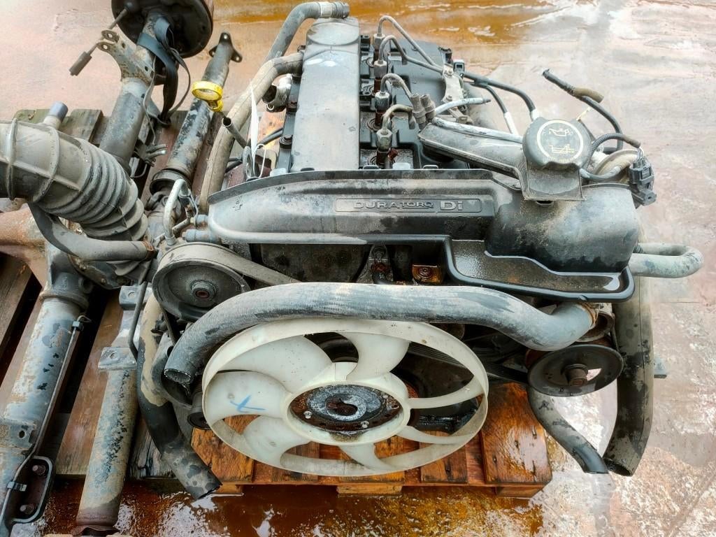 ford transit motor met bak en aandrijflijn, 2.4 diesel 2005, Ophalen, Gebruikt, Ford, Motor