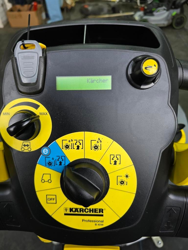 Karcher schrobmachine BD43/25  en B40. Nieuw, Ophalen, Nieuw