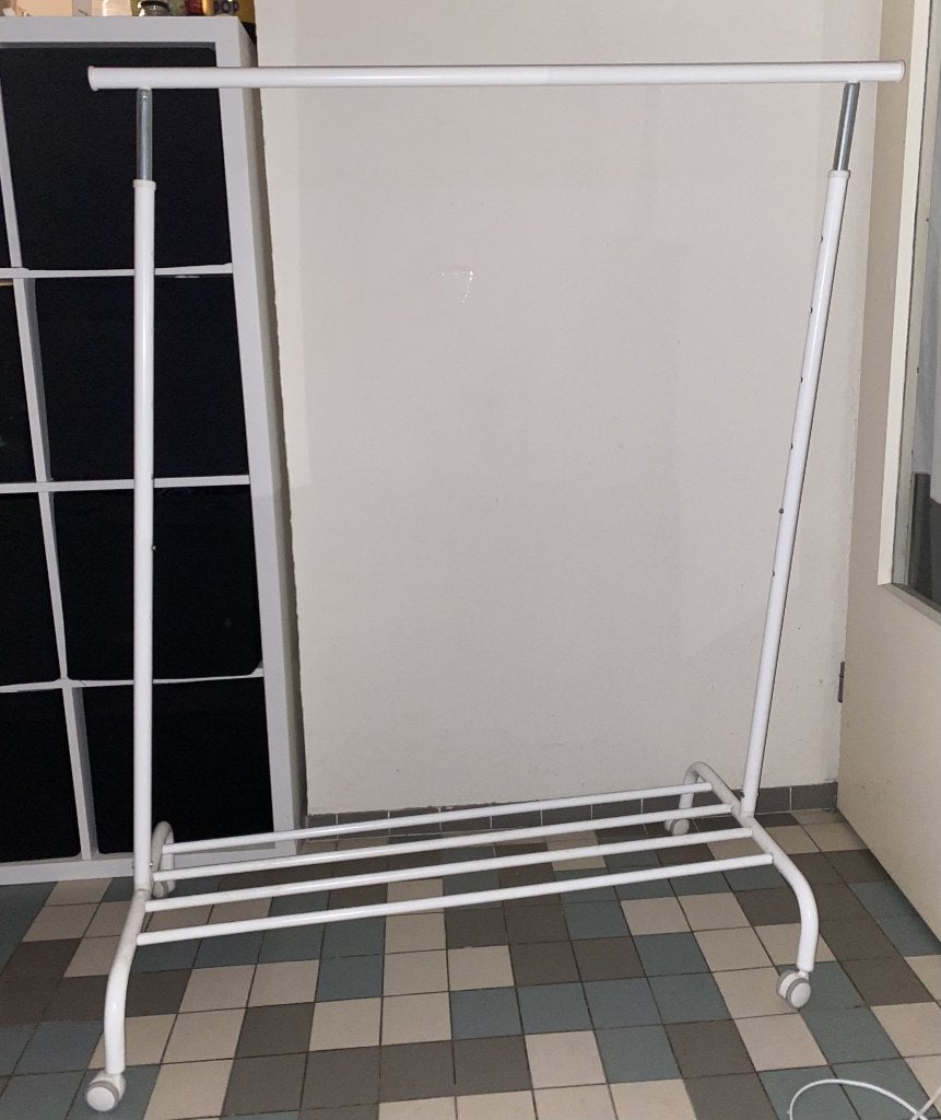 Clothes rack / Kledingrek, Kleding | Dames, Kledingrekken, Ophalen, Zo goed als nieuw