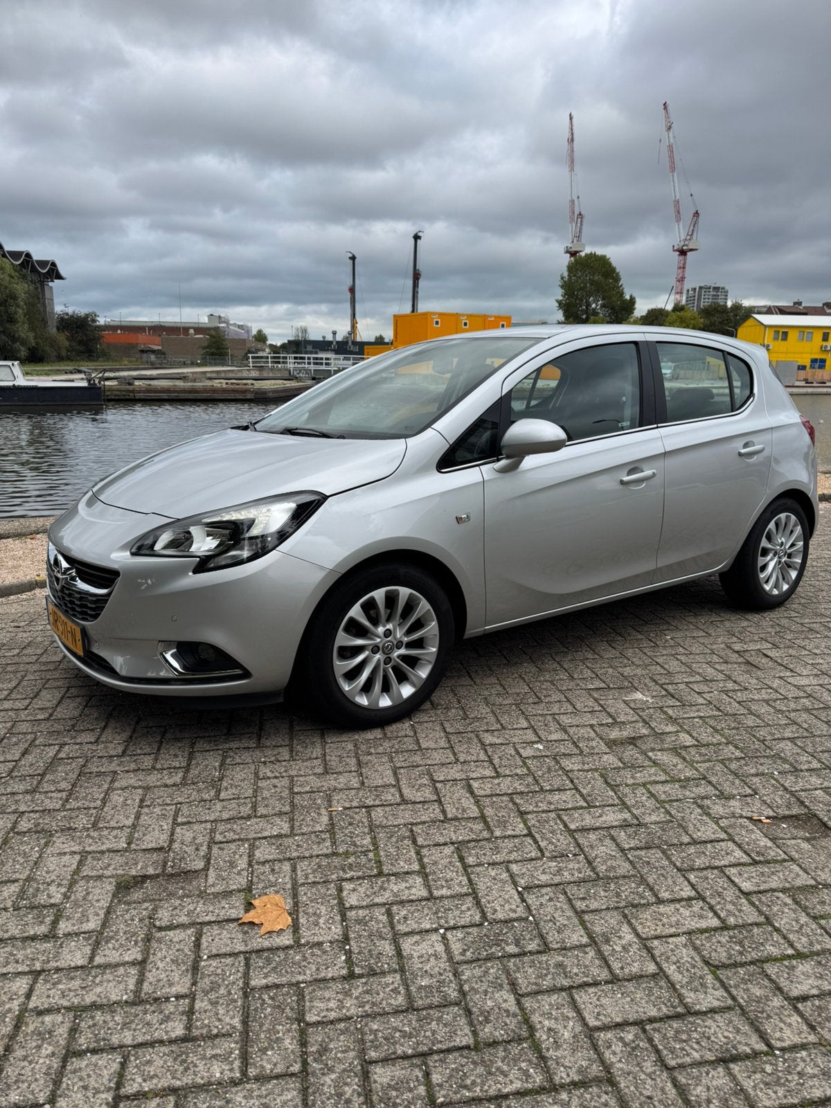 Foto 12 van Opel Corsa 1.4 66KW/90PK 5D 2016 Grijs
