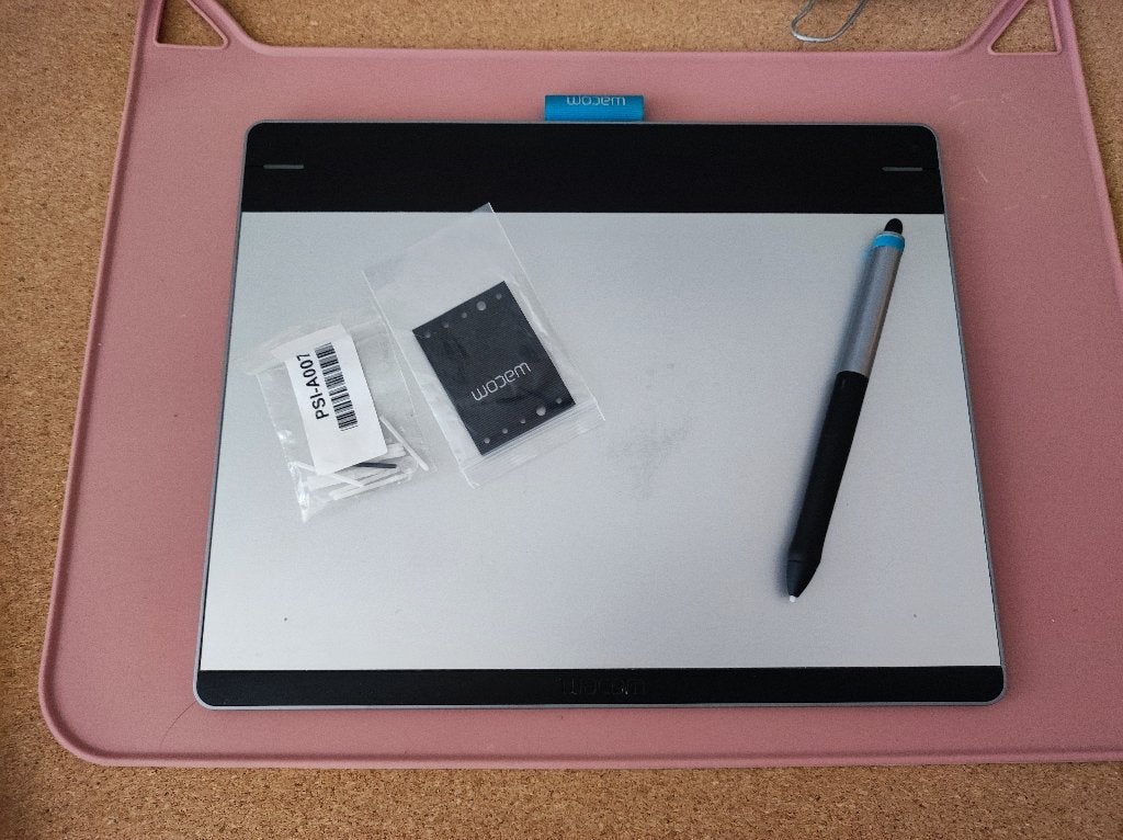 Wacom Intuos Pen & Touch Medium CTH-680 tekentablet, Gebruikt, Verzenden, Multi-touch, Wacom