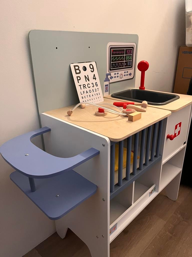 Houten Dierenarts Speelset met Accessoires, Ophalen, Zo goed als nieuw, Jongen of Meisje