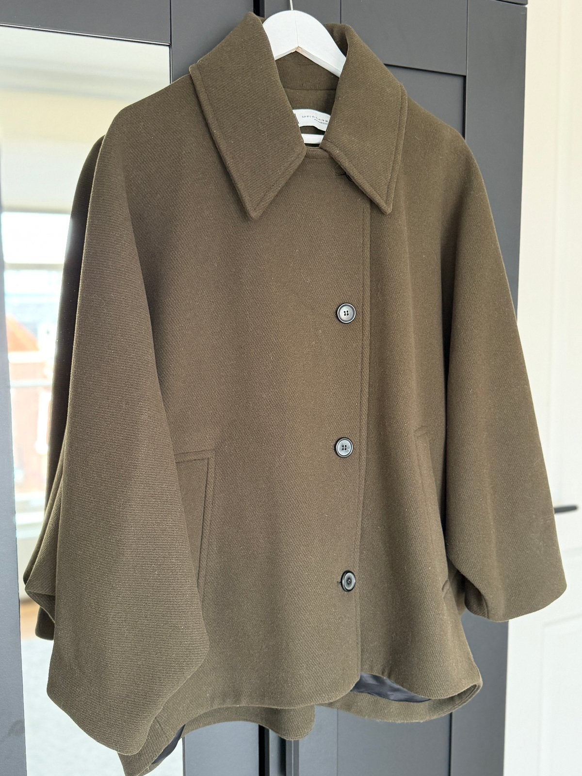 Zara Khaki Ponchojas Cape, Ophalen of Verzenden, Zo goed als nieuw