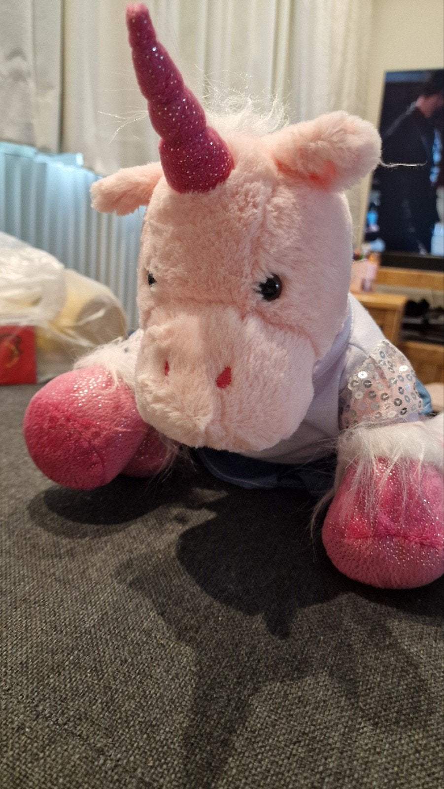 Roze Eenhoorn Knuffel met Kleding, Gebruikt, Eenhoorn, Ophalen of Verzenden, Met kleding of accessoire