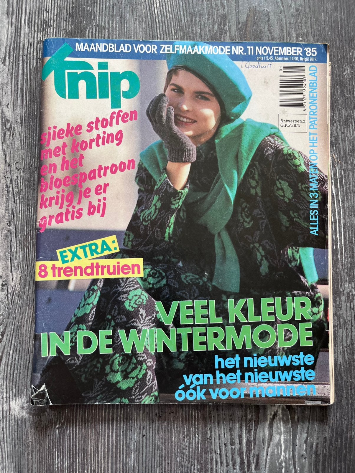 Knipmode november 1985, Ophalen of Verzenden, Zo goed als nieuw, Vrouw, Knipmode