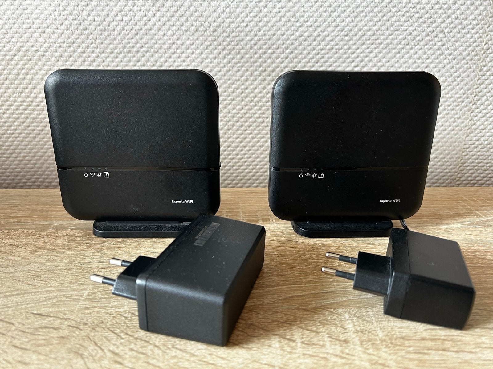 Experia WiFi Boosters (2 stuks) met adapters, Ophalen, Gebruikt, Router, Arcadyan
