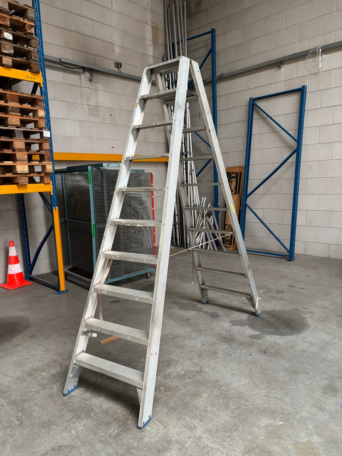 Dubbele trap met 2x10 treden, Ophalen, Gebruikt, Trap, 2 tot 4 meter