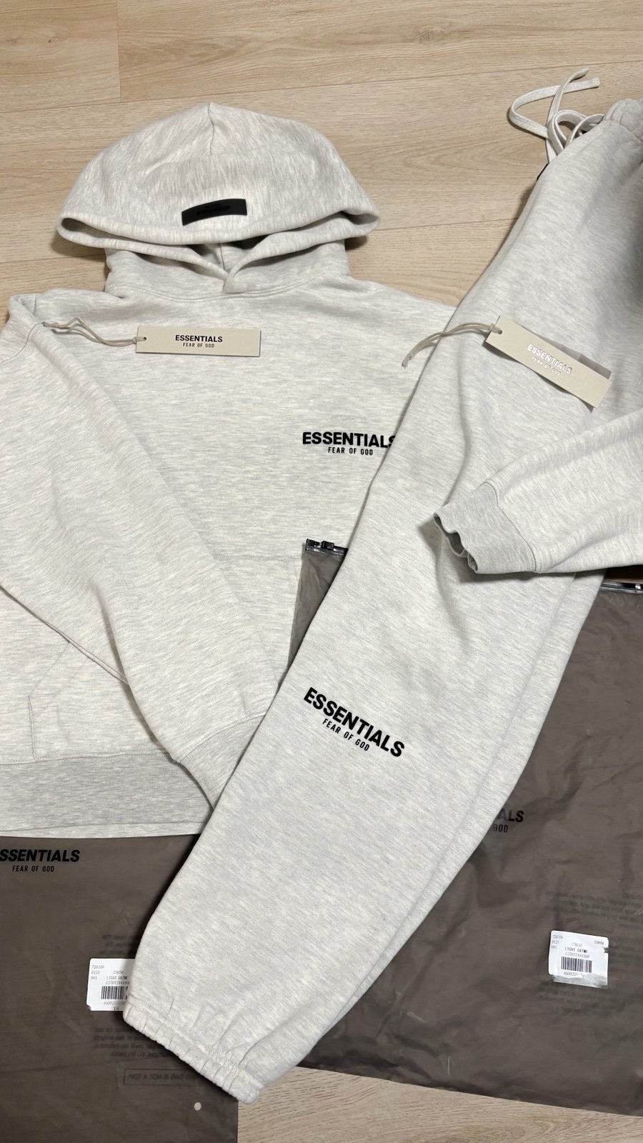 Light oatmeal essentials fear of god tracksuit, Kleding | Heren, Ophalen of Verzenden, Nieuw, Maat 46 (S) of kleiner