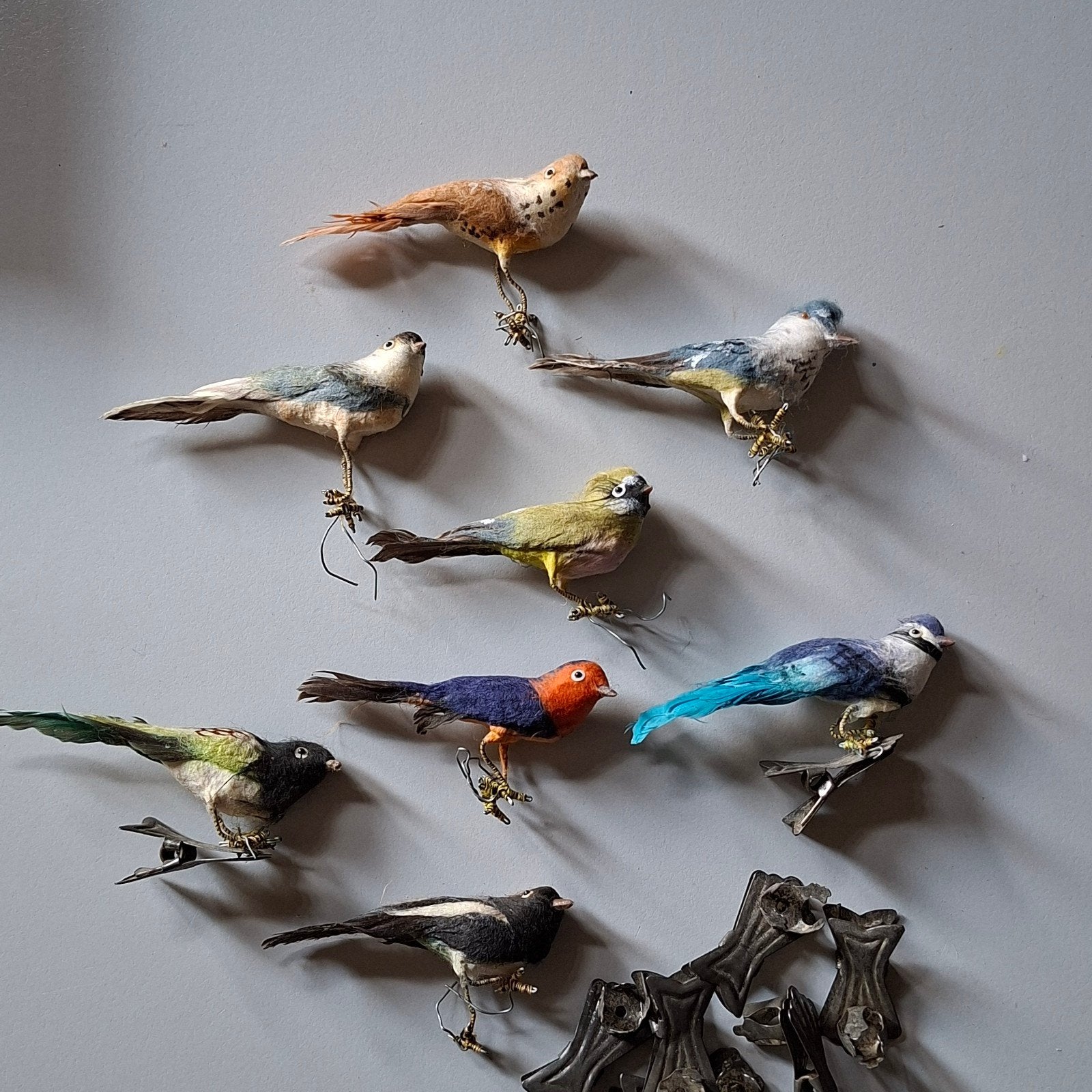 8 gedetailleerde vogeltjes plus knijpertjes, Diversen, Ophalen of Verzenden