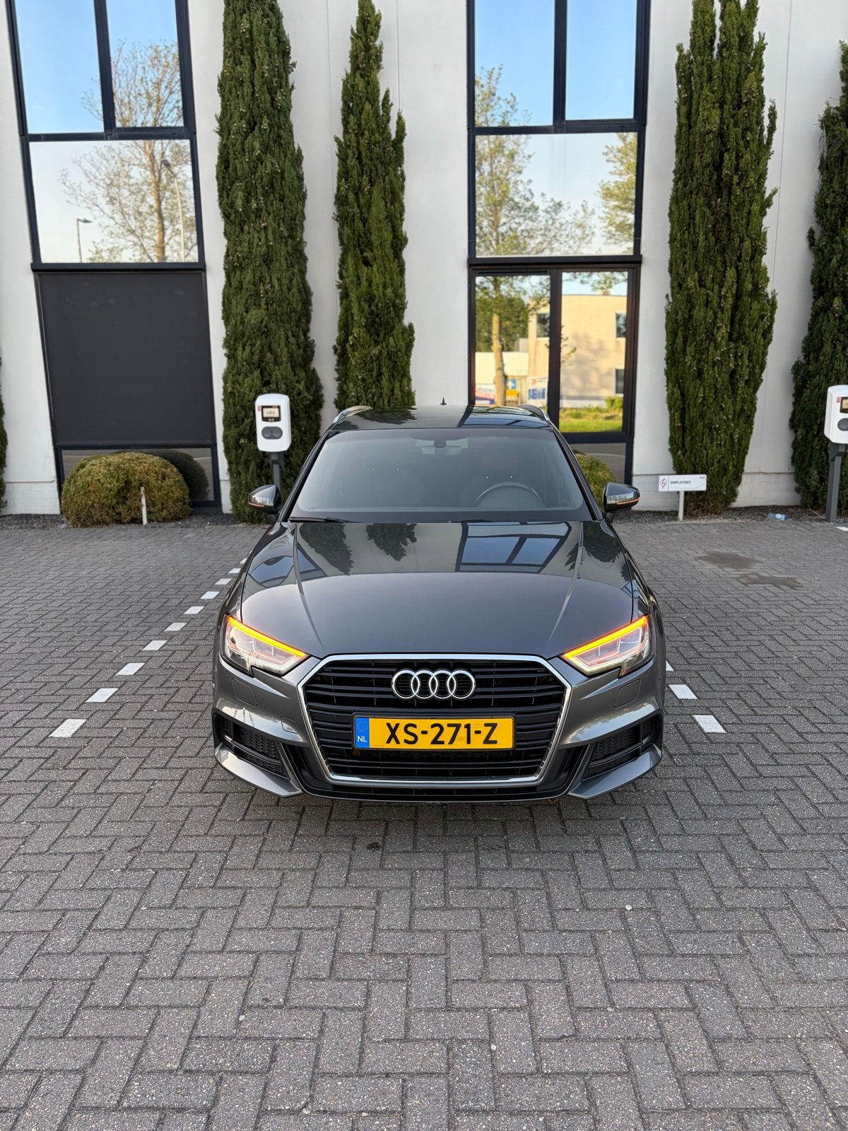 Audi A3 1.5 Tfsi 150pk 3x Sline S-tronic 2019 Grijs, 15 km/l, 1498 cc, 4 cilinders, Leder en Stof