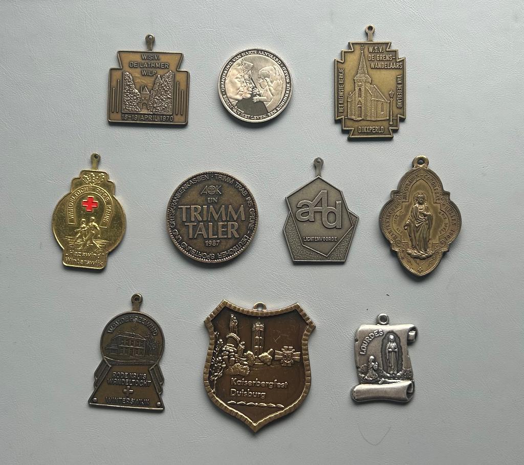 Medailles/Penningen lot 10 stuks (8), Postzegels en Munten, Munten en Bankbiljetten | Verzamelingen, Ophalen of Verzenden, Buitenland