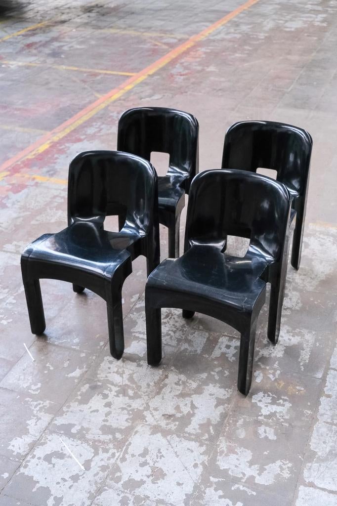 4 x Universale 4867 stoelen - Joe Colombo voor Kartell, Huis en Inrichting, Stoelen, Ophalen, Kunststof, Gebruikt, Zwart
