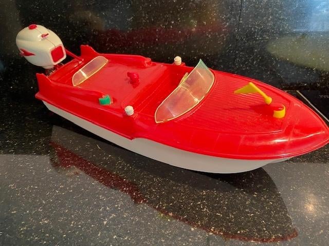 speedboot Burja Izola toys battery model Delfi jaren '60, Ophalen of Verzenden