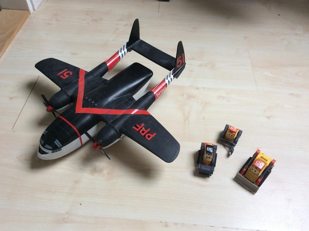 Disney/Mattel vliegtuig, Ophalen, Zo goed als nieuw, Actiefiguurtje