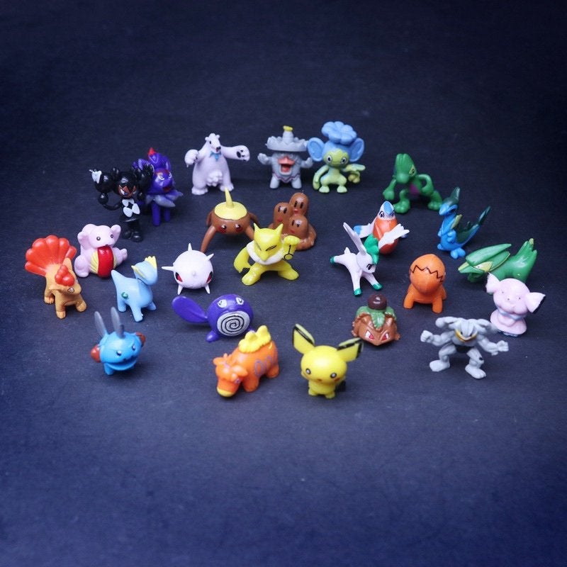 Nieuwe set met 24 Pokémon poppetjes / figuurtjes, Ophalen of Verzenden, Nieuw