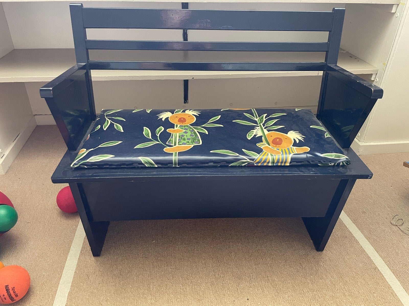 Donkerblauw klepbankje met koala kussen en rugkussen, Kinderen en Baby's, Ophalen, Zo goed als nieuw, Overige typen