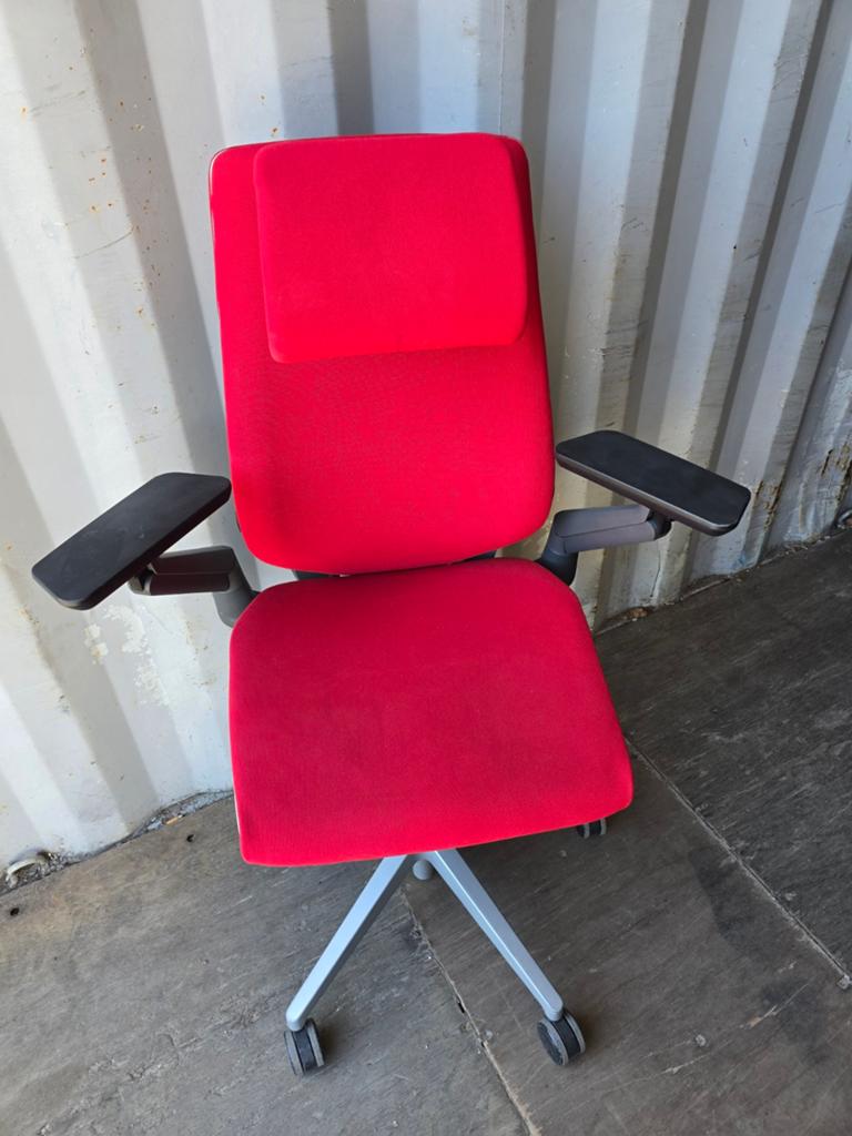 Steelcase S-1029 Bureaustoel - Ergonomisch en Comfortabel, Ophalen, Ergonomisch, Rood