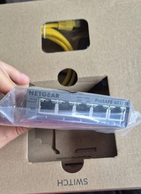 Netgear ProSAFE GS105E Gigabit Switch – 5 Poorten (Nieuwe), Computers en Software, Ophalen of Verzenden, Nieuw