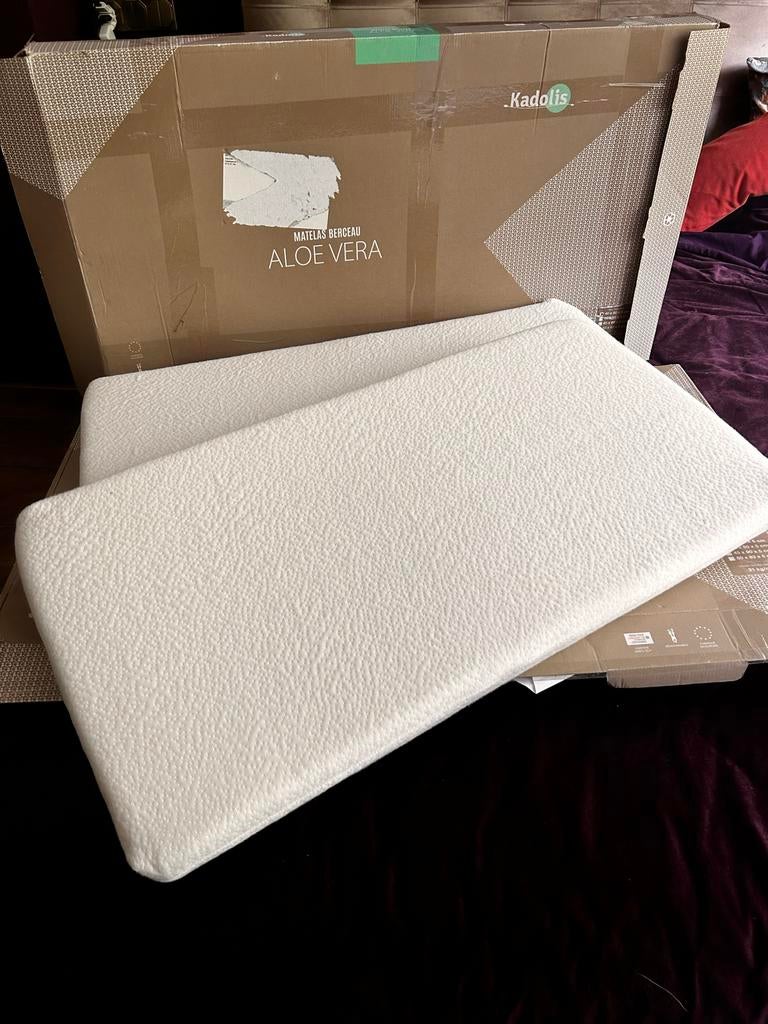 2 Kadolis Aloe Vera babymatrasjes 40x80x5, Ophalen, Gebruikt, 190 cm of minder, Matras