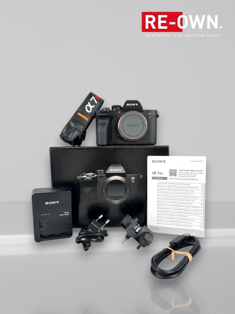 Sony A7RV / A7R V *topstaat & weinig clicks + doos), Audio, Tv en Foto, Fotocamera's Digitaal, Draagriem, ,, Ophalen of Verzenden