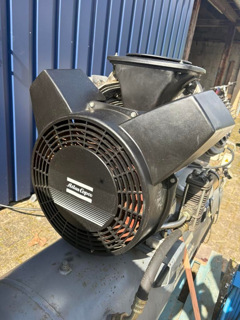 Atlas Copco lucht compressor te koop, Doe-het-zelf en Verbouw, Compressors, Ophalen of Verzenden, Geluidgedempt, Gebruikt, 800 liter/min of meer
