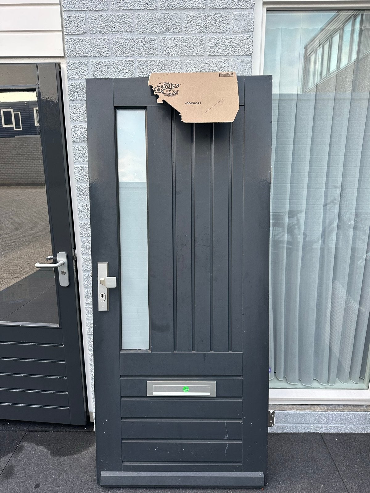 Stompe buitendeur van hardhout met glas en brievenbus, Ophalen, Gebruikt, Hout, Buitendeur